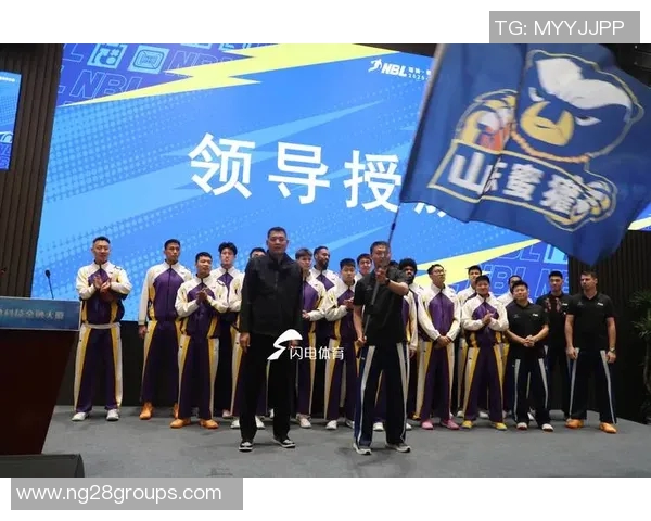 山东蜜獾在NBL常规赛第九轮中以85比93惜败于上海玄鸟展现顽强斗志